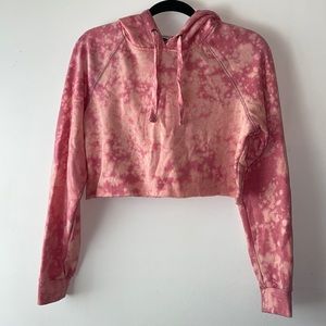 Cropped tie dye sweat shirt